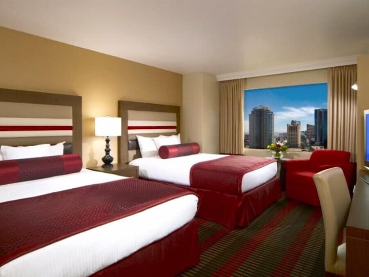The STRAT Hotel, Casino & Tower