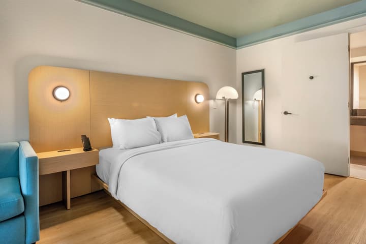 voco Kissimmee Orlando by IHG