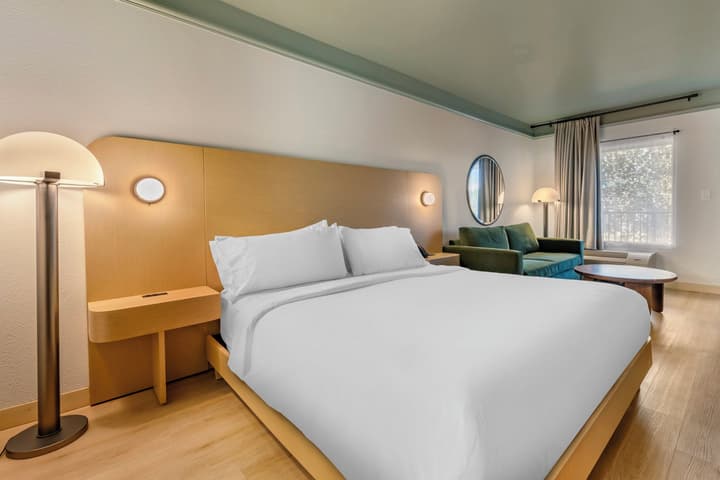 voco Kissimmee Orlando by IHG