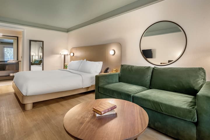 voco Kissimmee Orlando by IHG