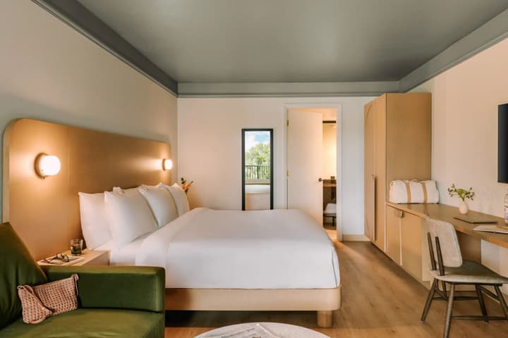 voco Kissimmee Orlando by IHG