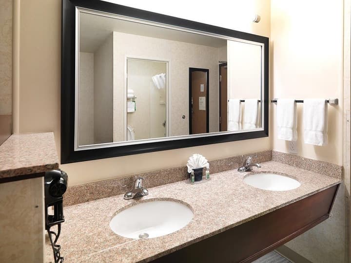 Crystal Inn Hotel & Suites Salt Lake City