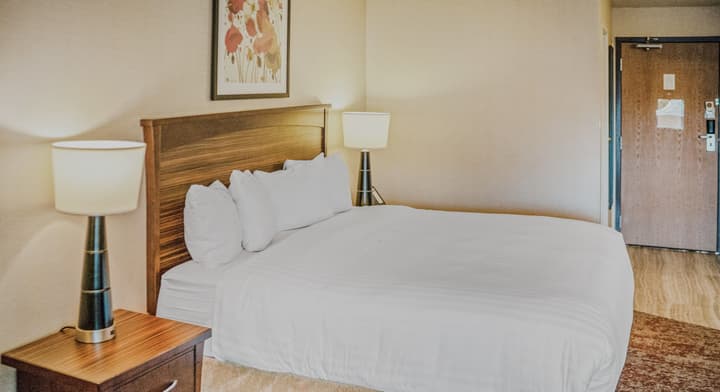 Crystal Inn Hotel & Suites Salt Lake City