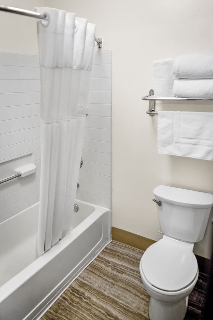 Crystal Inn Hotel & Suites Salt Lake City