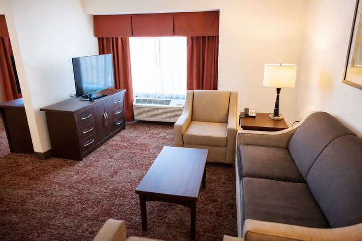 Crystal Inn Hotel & Suites Salt Lake City