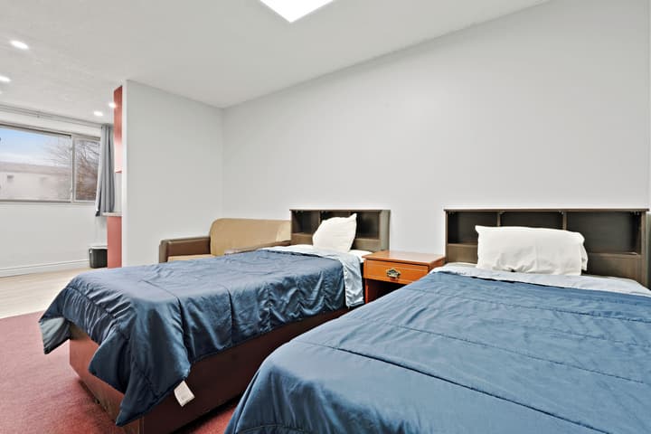 Niagara Lodge & Suites