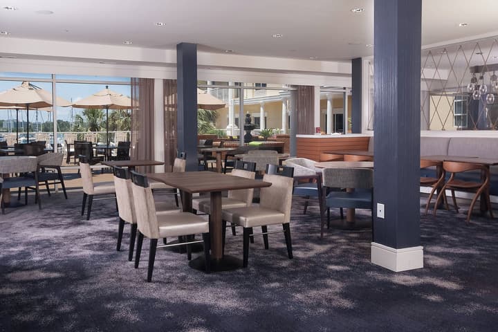 Courtyard Charleston Waterfront by Marriott