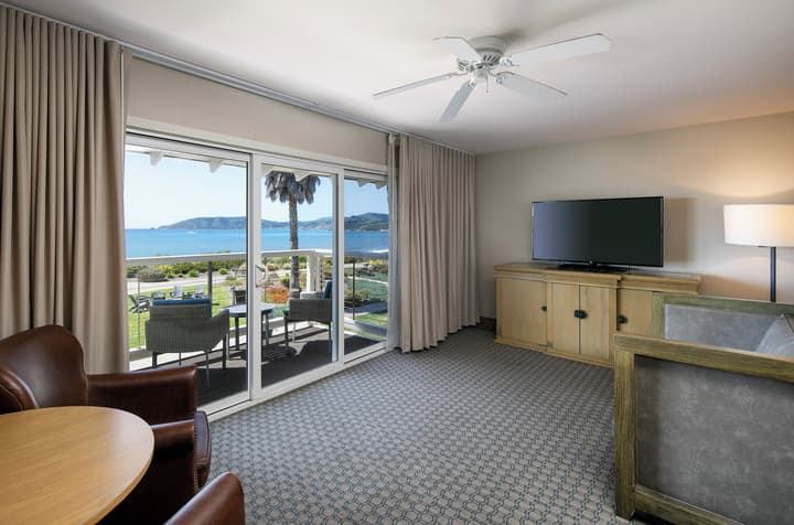 Spyglass Inn