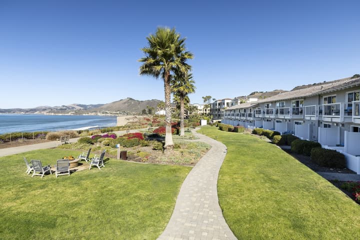 Spyglass Inn