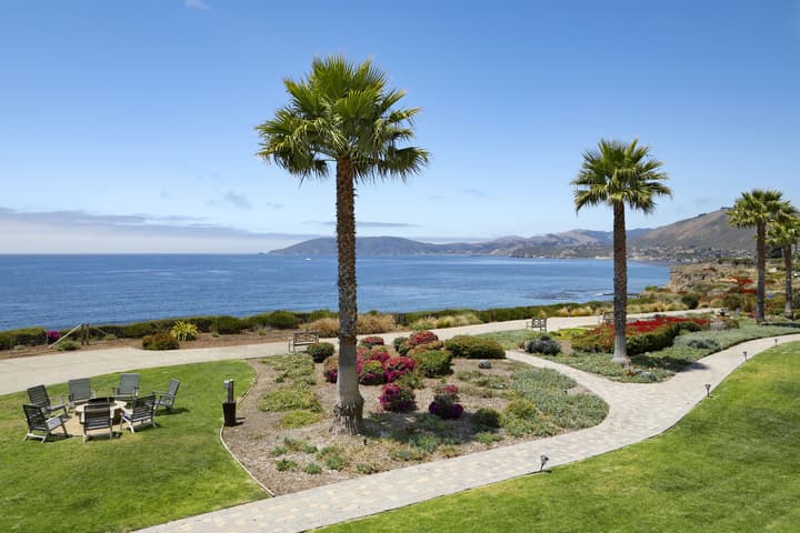 Spyglass Inn