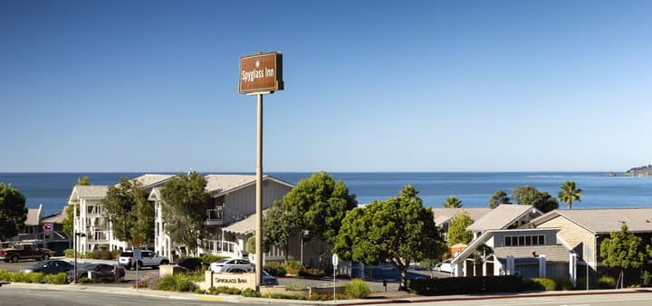 Spyglass Inn