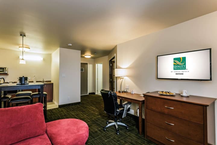 Quality Inn & Suites