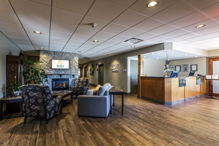 Quality Inn & Suites