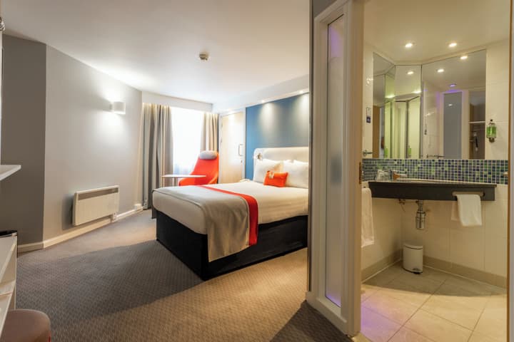 Holiday Inn Express Glasgow City Theatreland by IHG
