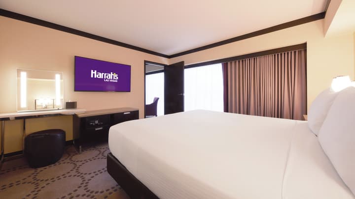 Harrah’s Las Vegas – A Caesars Rewards Destination