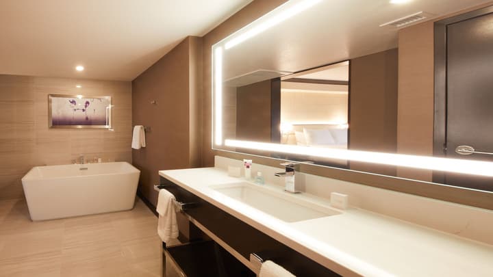 Harrah’s Las Vegas – A Caesars Rewards Destination