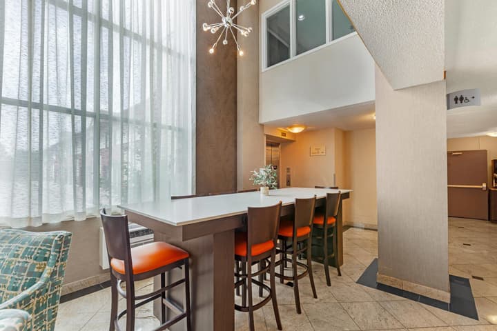 Quality Inn & Suites - Toronto West