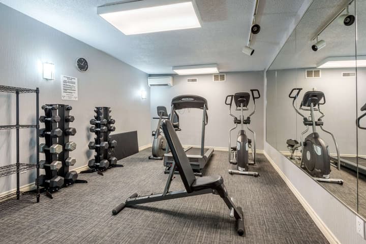 Quality Inn & Suites - Toronto West