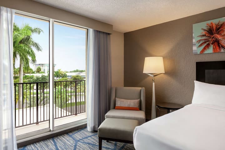 Embassy Suites by Hilton Miami International Airport
