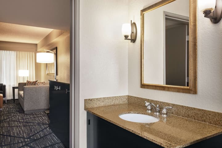 Embassy Suites by Hilton Miami International Airport