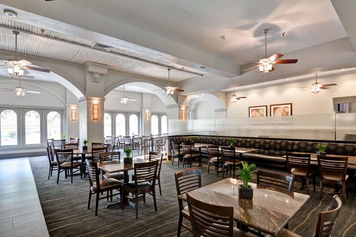 Embassy Suites by Hilton Miami International Airport