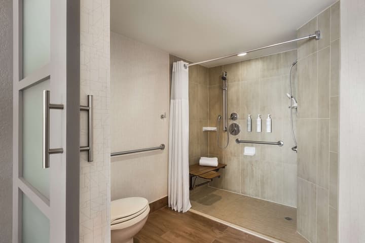 Embassy Suites by Hilton Miami International Airport