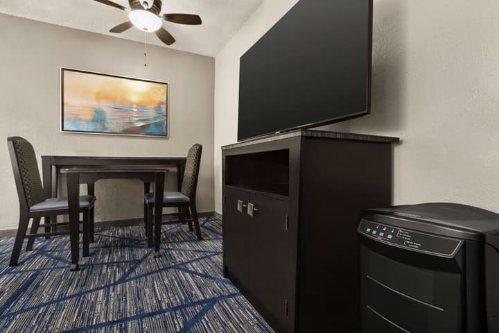 Embassy Suites by Hilton Miami International Airport