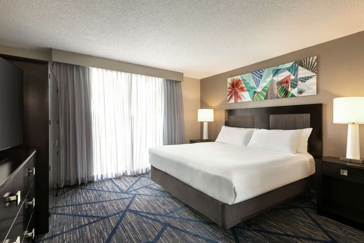 Embassy Suites by Hilton Miami International Airport