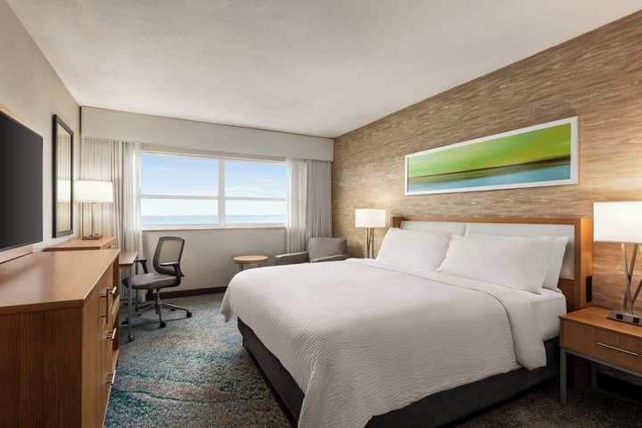 Holiday Inn Miami Beach - Oceanfront by IHG