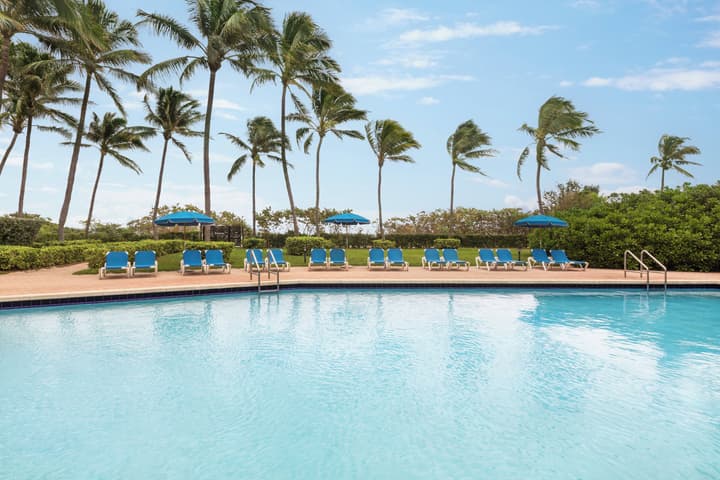 Holiday Inn Miami Beach - Oceanfront by IHG