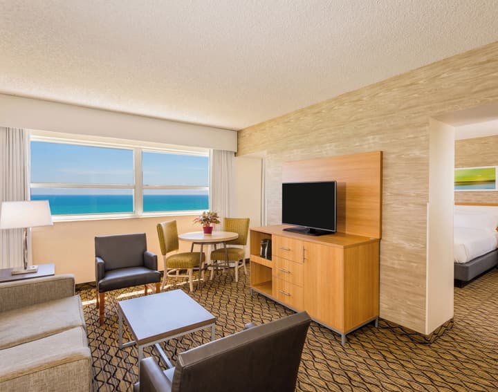 Holiday Inn Miami Beach - Oceanfront by IHG