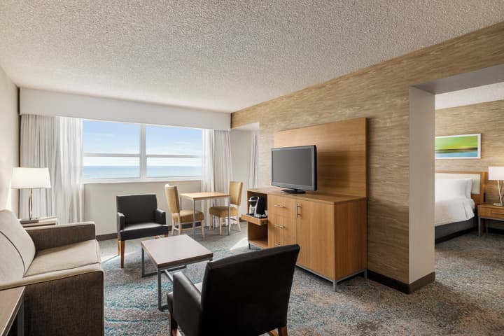 Holiday Inn Miami Beach - Oceanfront by IHG