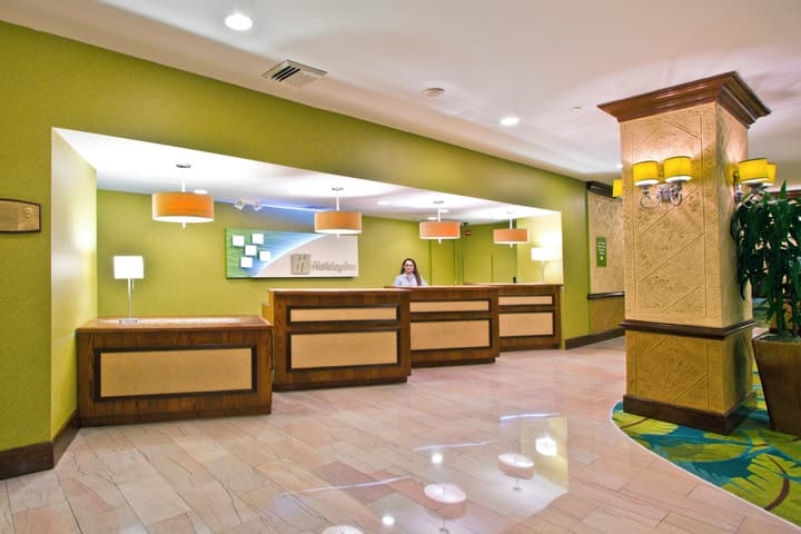 Holiday Inn Miami Beach - Oceanfront by IHG