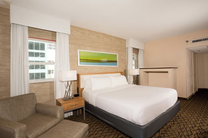 Holiday Inn Miami Beach - Oceanfront by IHG