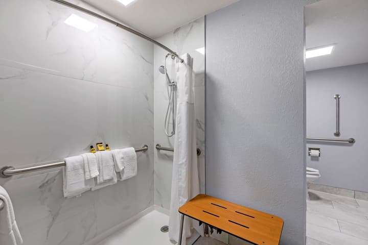 Best Western Plus St. Louis West-Westport