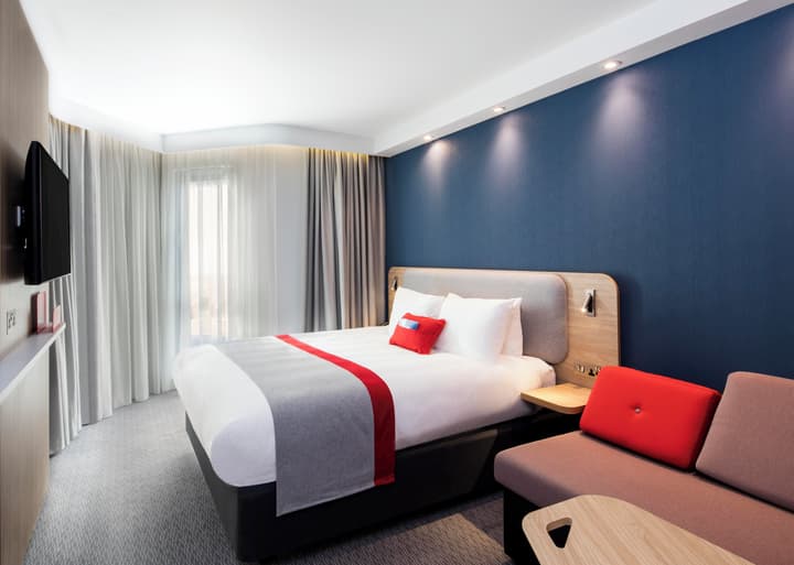 Holiday Inn Express Belfast City by IHG