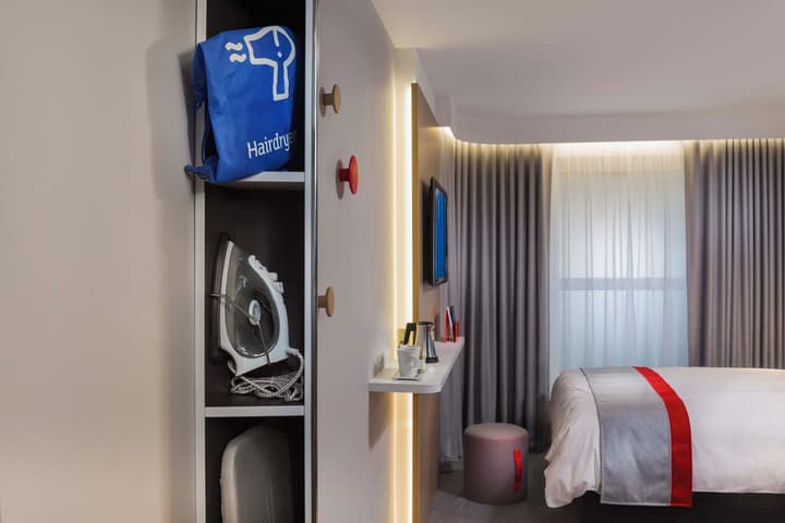 Holiday Inn Express Belfast City by IHG