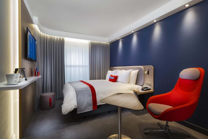 Holiday Inn Express Belfast City by IHG