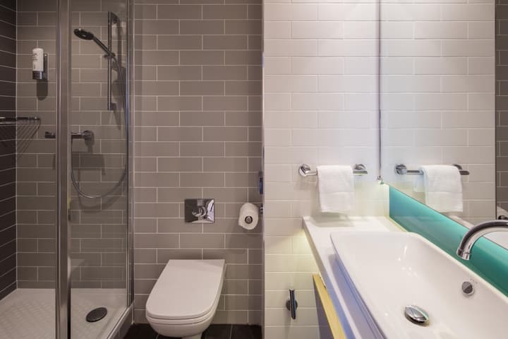 Holiday Inn Express Belfast City by IHG