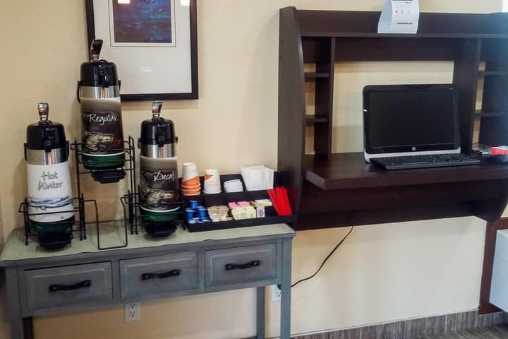 Quality Inn San Diego I-5 Naval Base