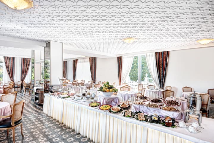 Hotel Caravel