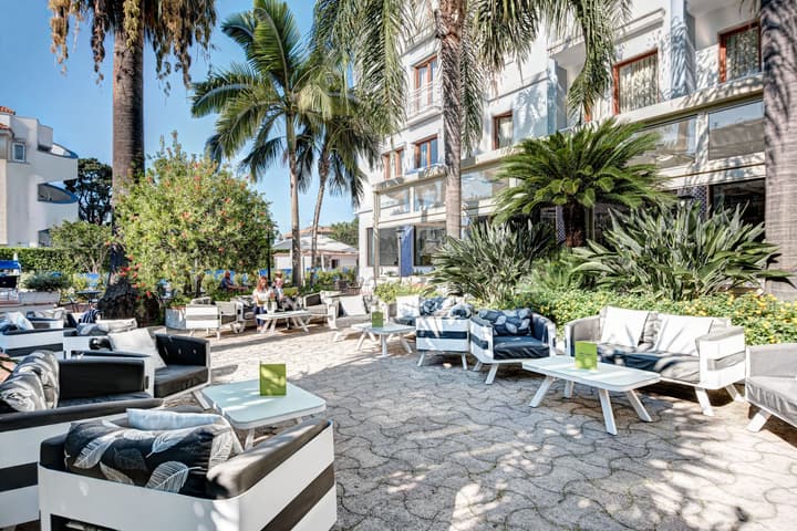 Hotel Caravel