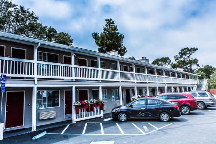 Pelican Inn Monterey