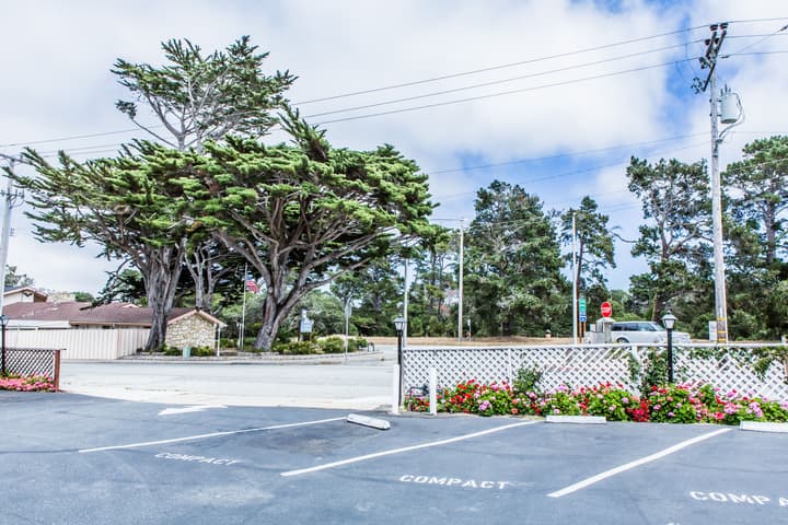 Pelican Inn Monterey