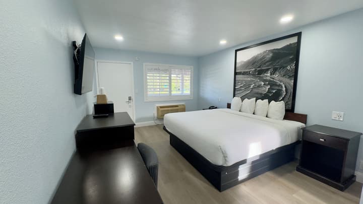 Pelican Inn Monterey