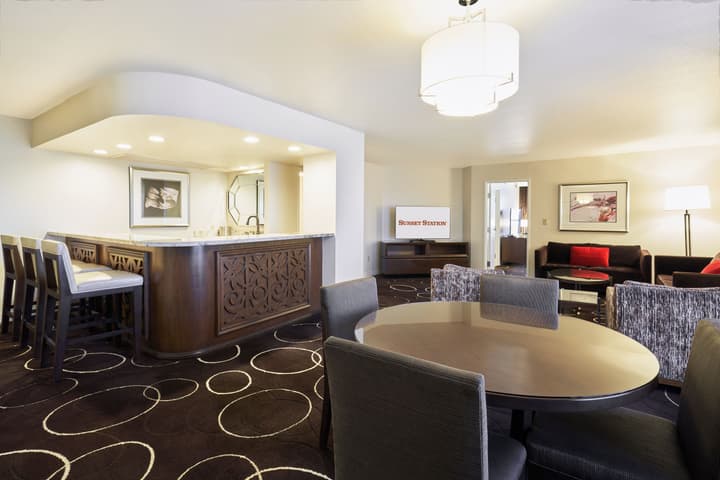 Sunset Station Hotel & Casino