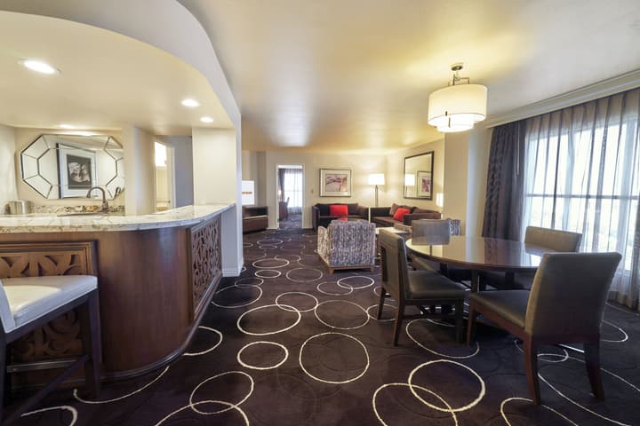Sunset Station Hotel & Casino