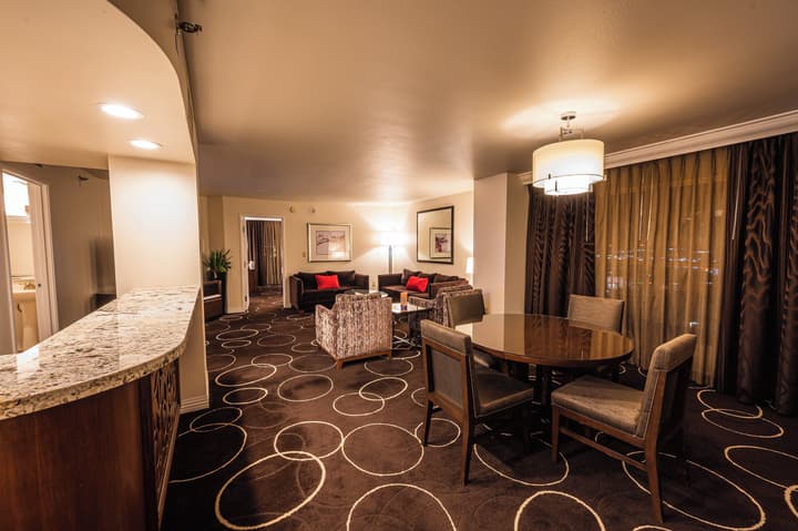 Sunset Station Hotel & Casino