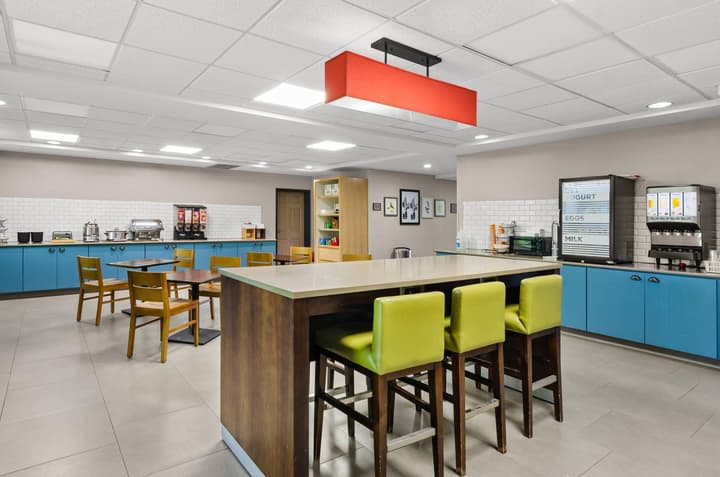 Country Inn & Suites by Radisson, Roanoke, VA