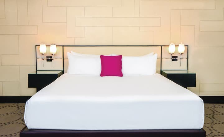 Harrah’s Laughlin Beach Resort & Casino - A Caesars Rewards Destination